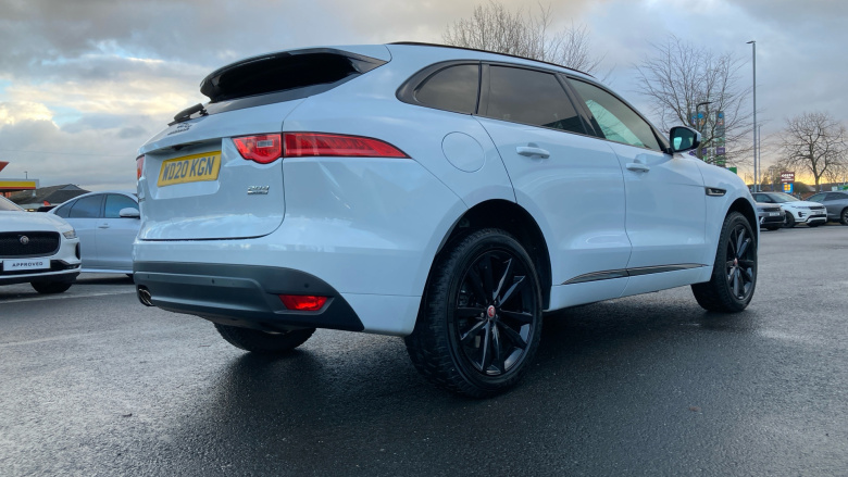 Jaguar F-Pace 2.0d [180] Chequered Flag 5dr Auto AWD Diesel Estate